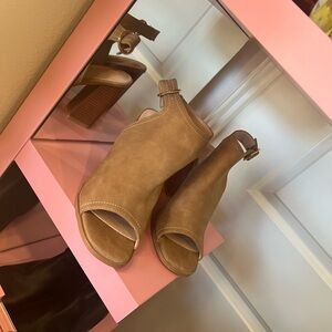 Elegant Tan Women's Open-Toe Heels